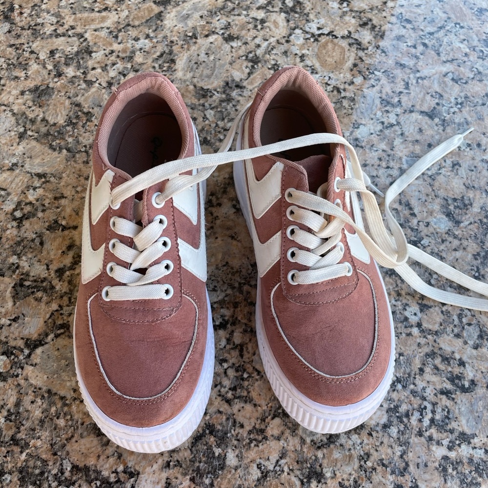 Platform sneakers